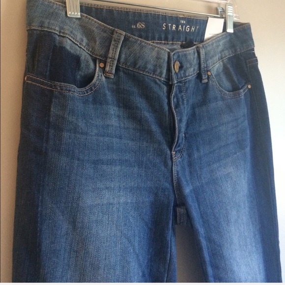 NWT WHBM Cropped Ankle Straight Jean - Picture 3 of 8